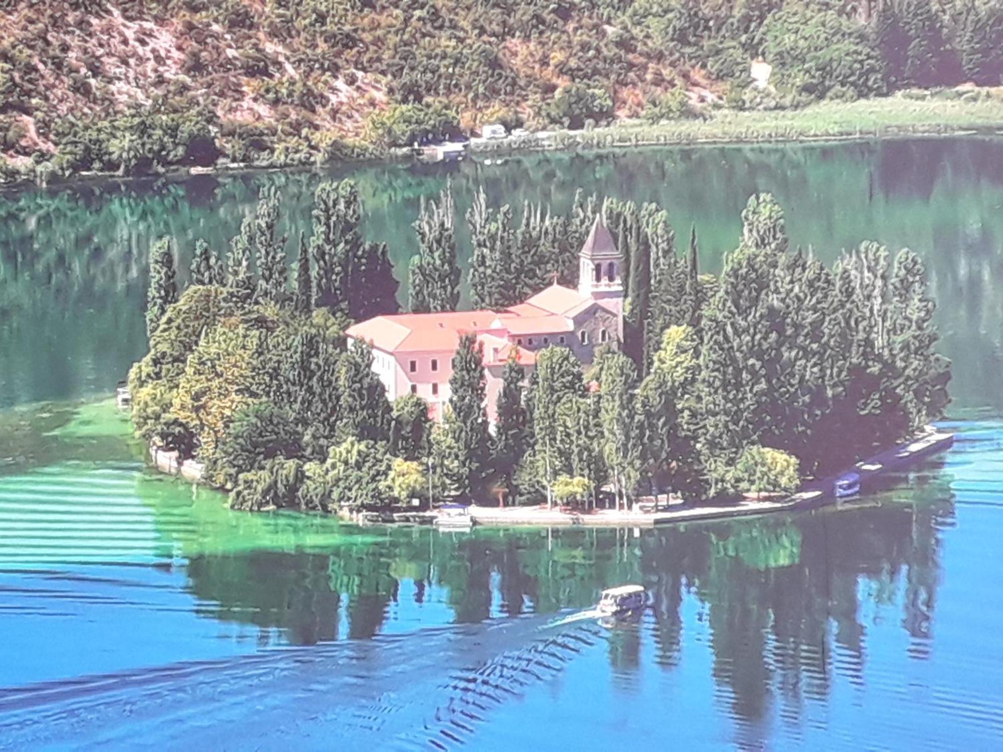 Ferienwohnung Kuce Za Odmor Brkic Lozovac Exterior foto